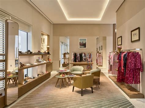 Hermès Unveils Its First Store In Naples At Waterside 